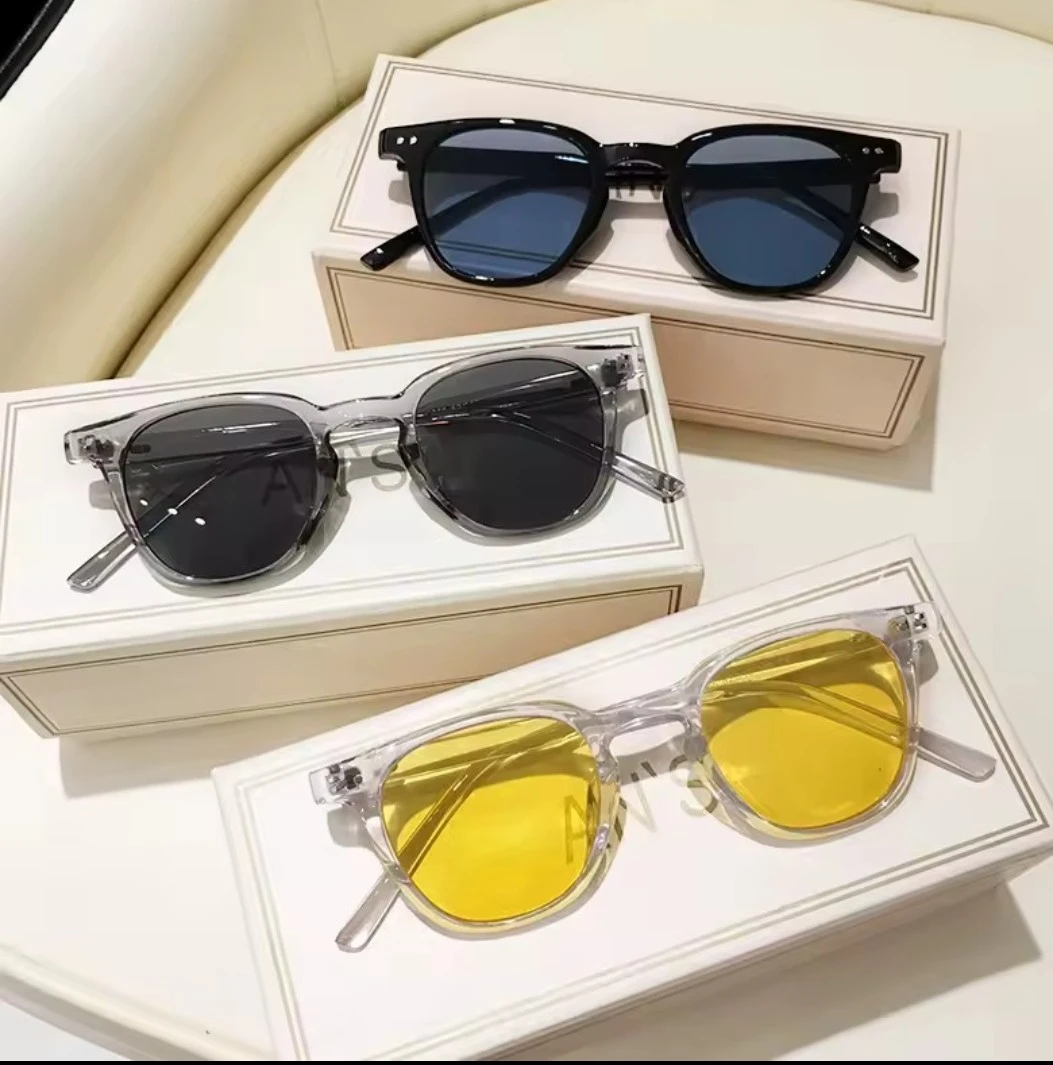 Three Pairs of Sunglasses with Cases - photo 2