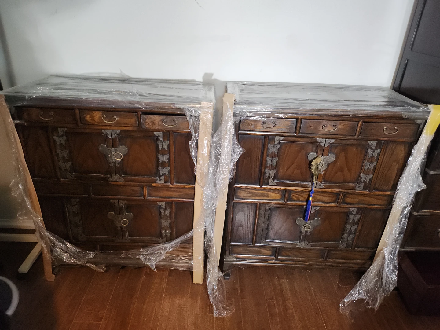 Traditional Korean Style Wooden Cabinet and Chest Set - photo 2