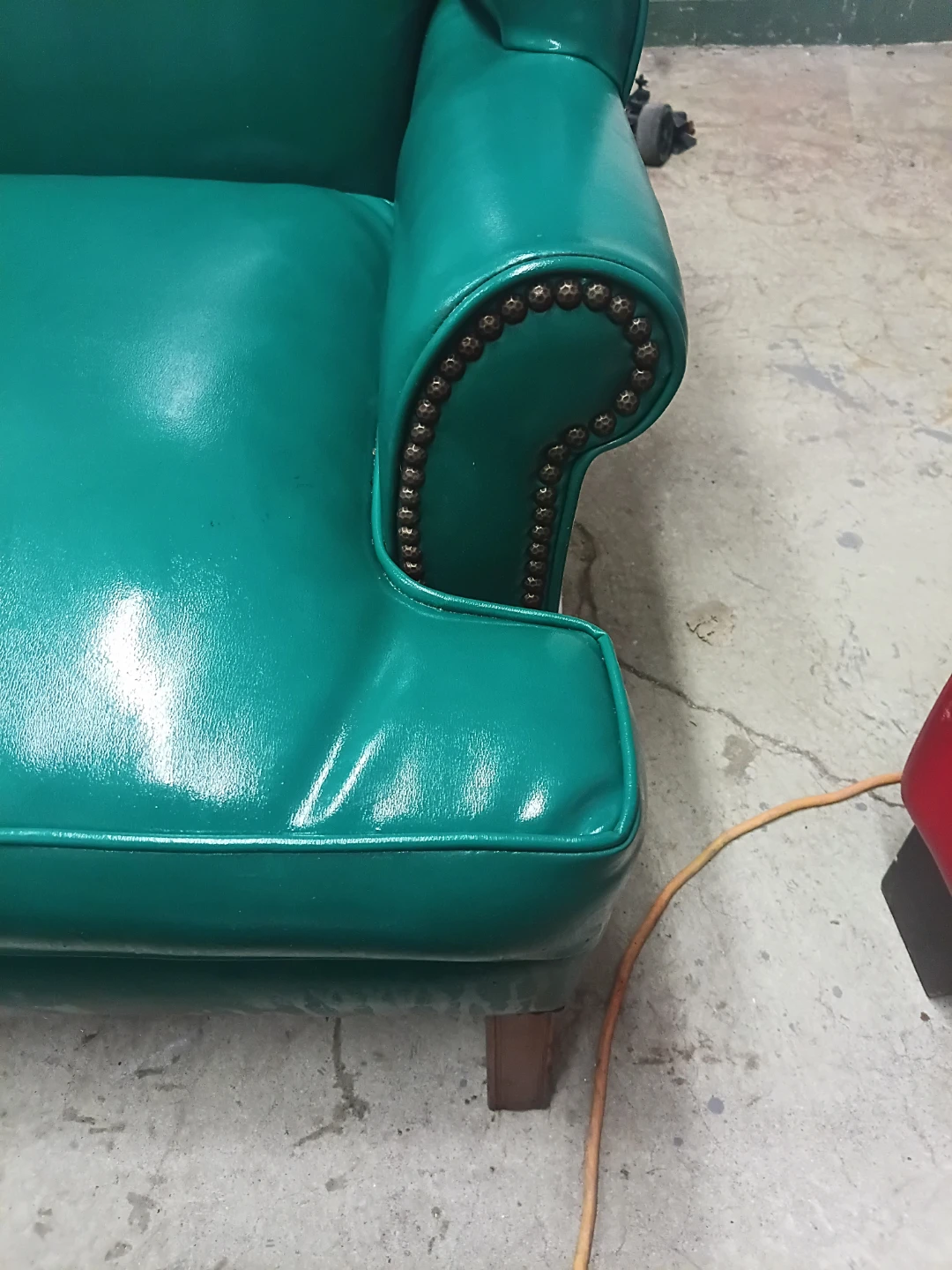 Green Wingback Chair with Ottoman - photo 4