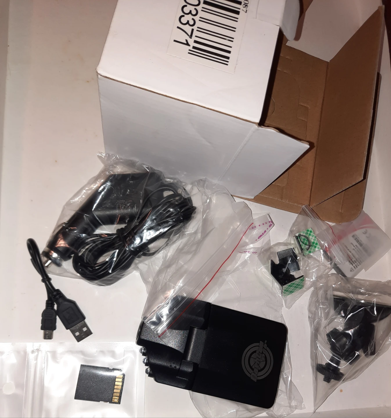 DashCam Pro Vehicle Camera 📷 w/accessories