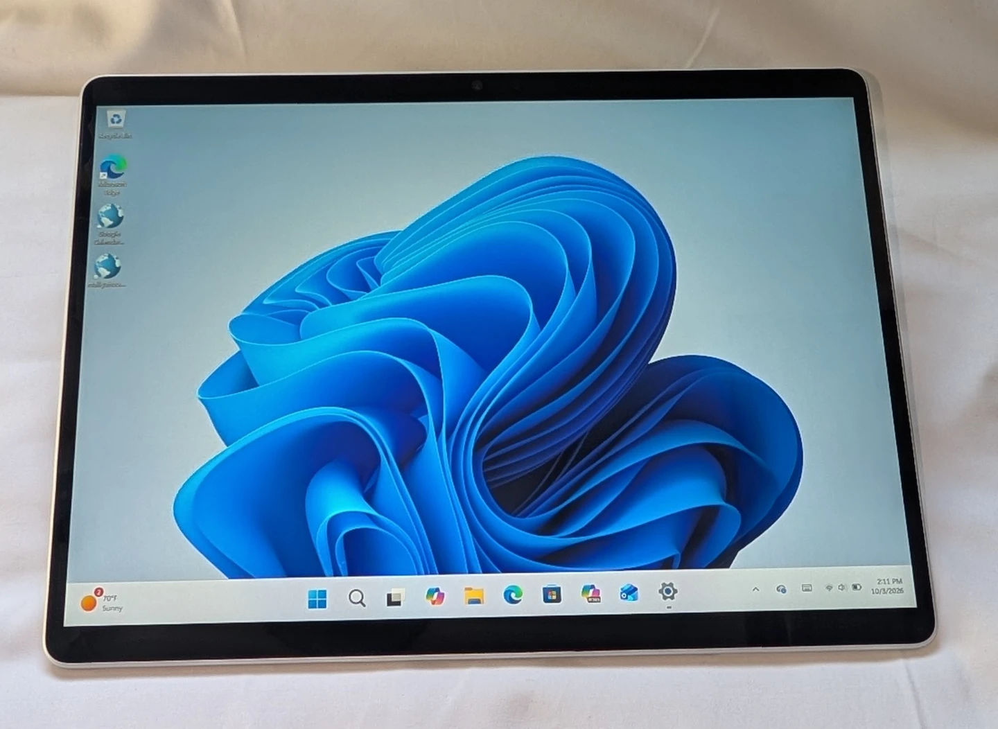 LIKE NEW MICROSOFT SURFACE PRO 9 WINDOWS TABLET