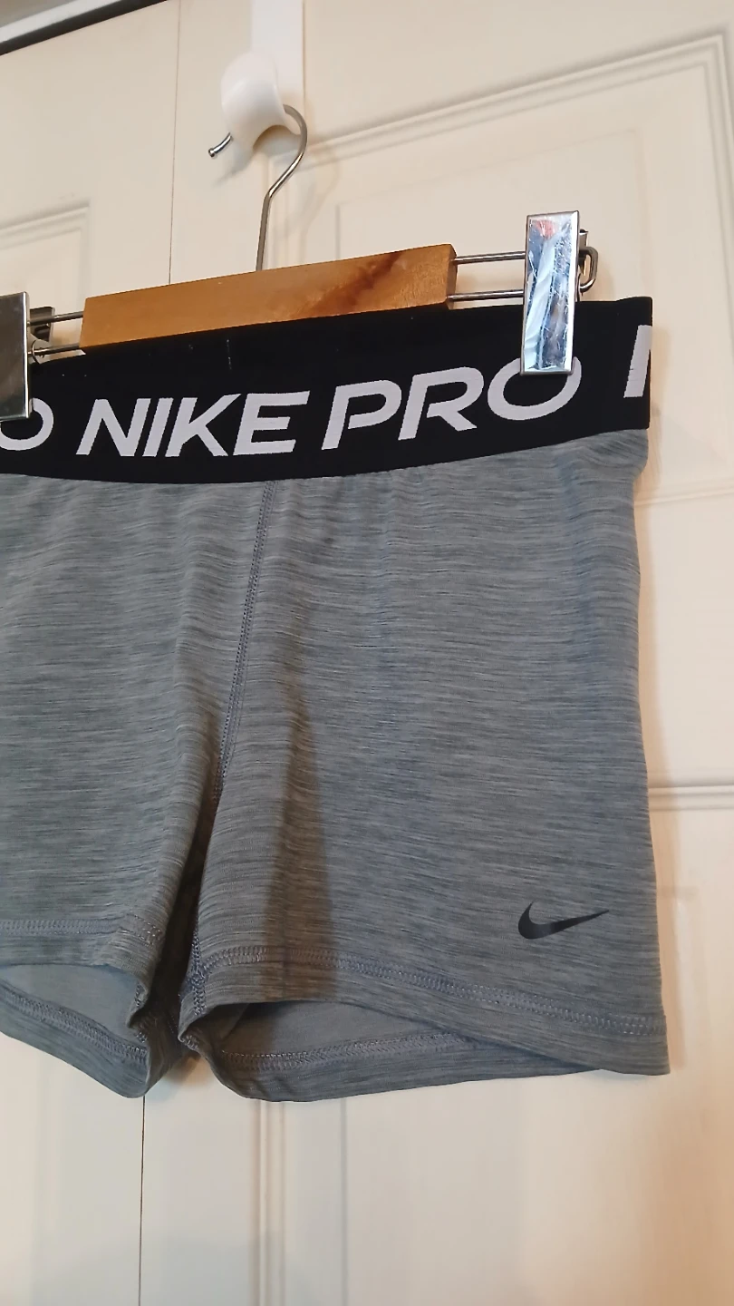 Nike Pro 365 3 inch shorts, size medium (M) - photo 4