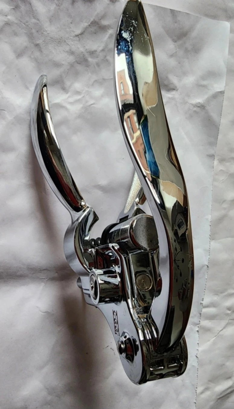 Vine Bottle Opener - photo 2
