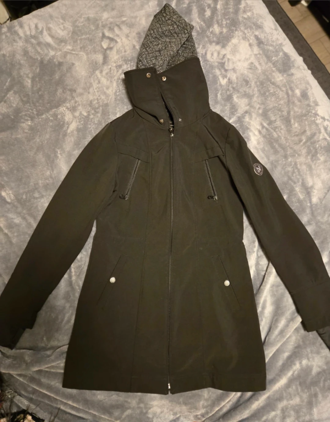 Nautica Water Resistant Jacket - Size XS
