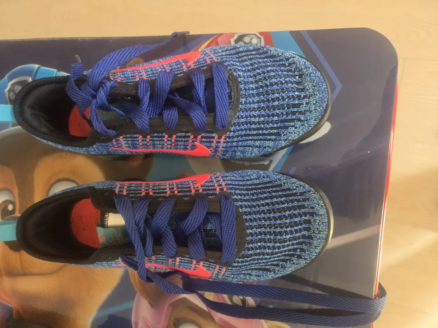 Nike Air VaporMax Flyknit Running Shoes - photo 2