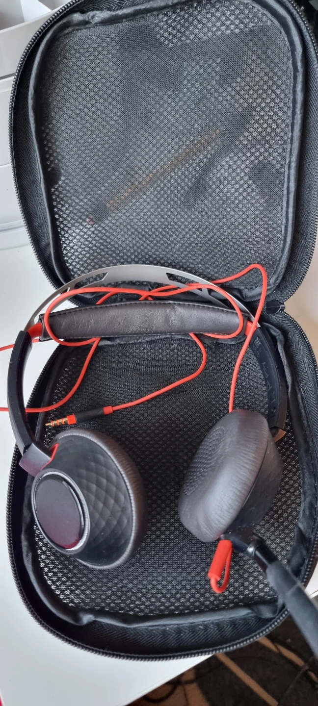 Poly Blackwire 5220 Headset with Case