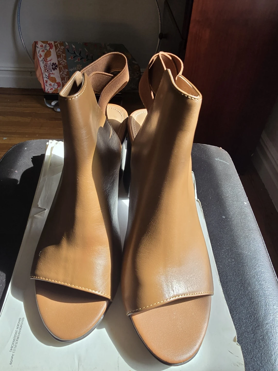 Kenneth Cole Reaction Tan Heeled Sandals - photo 2