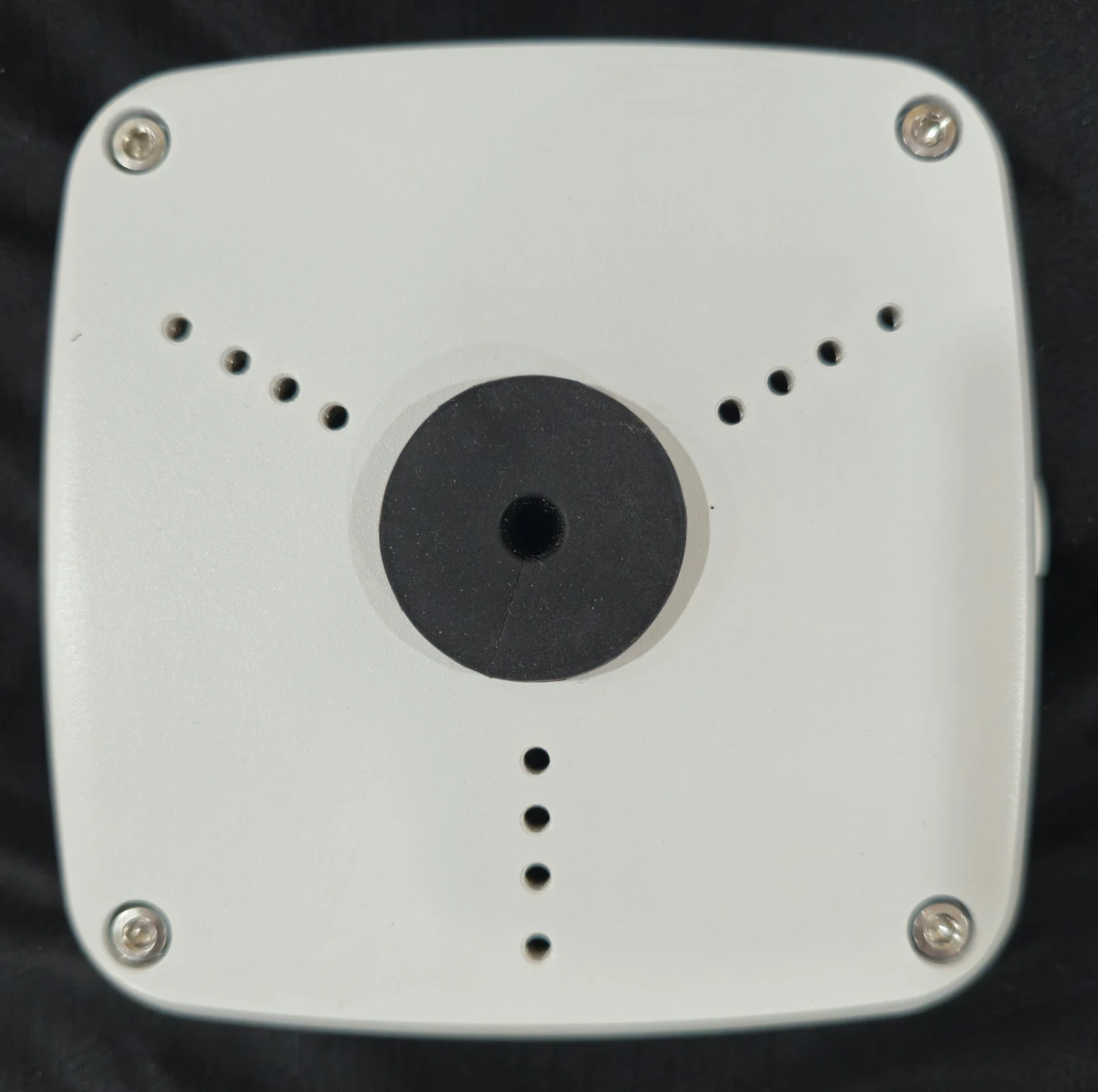 Aluminum junction boxes for bullet cameras