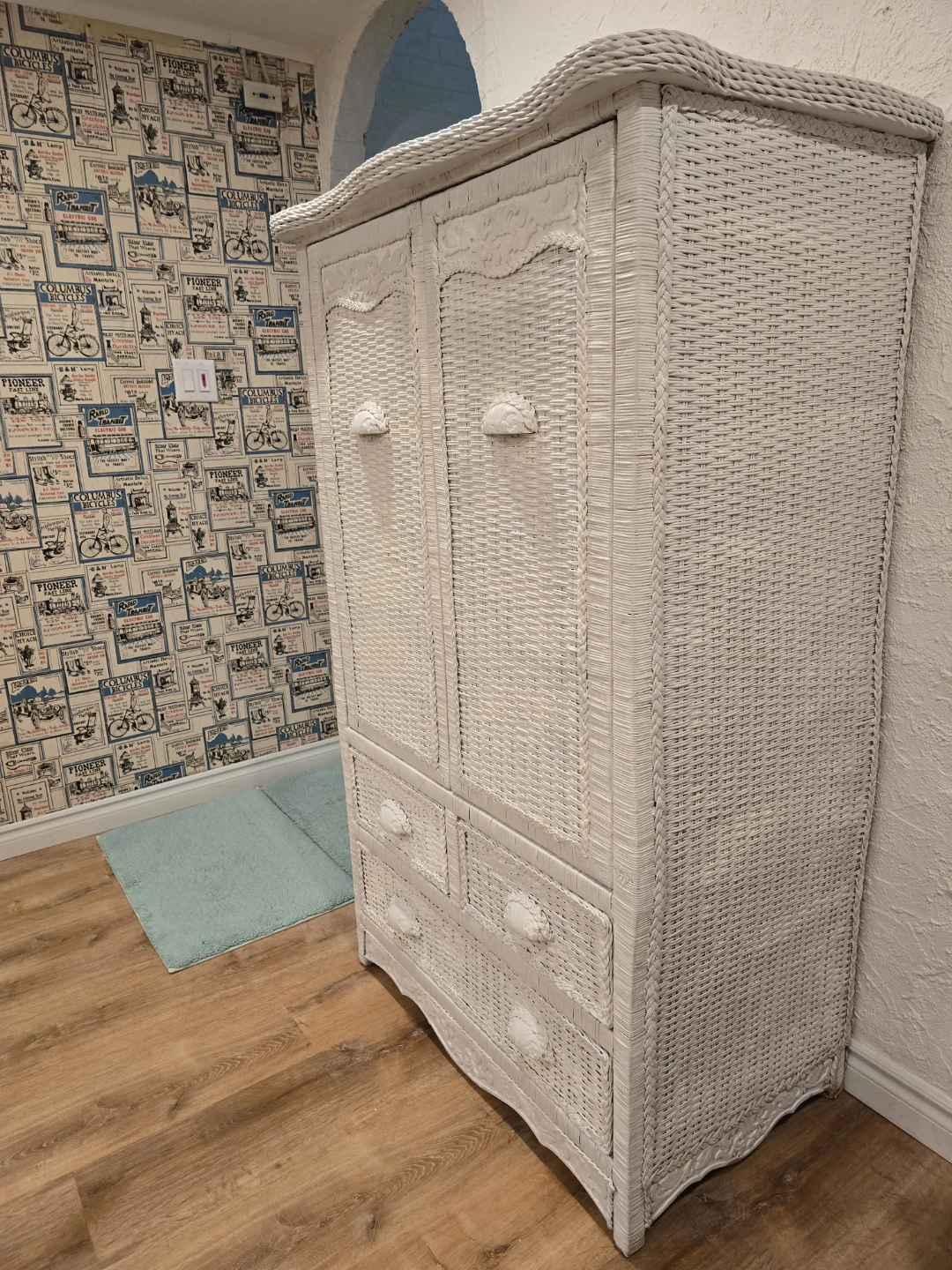 White Wicker Armoire - photo 2