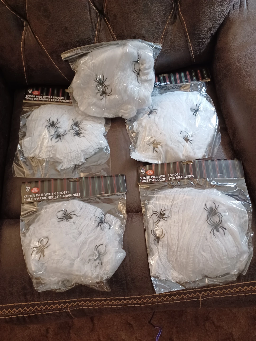 5 Packs of Halloween Spider Webs with Spiders