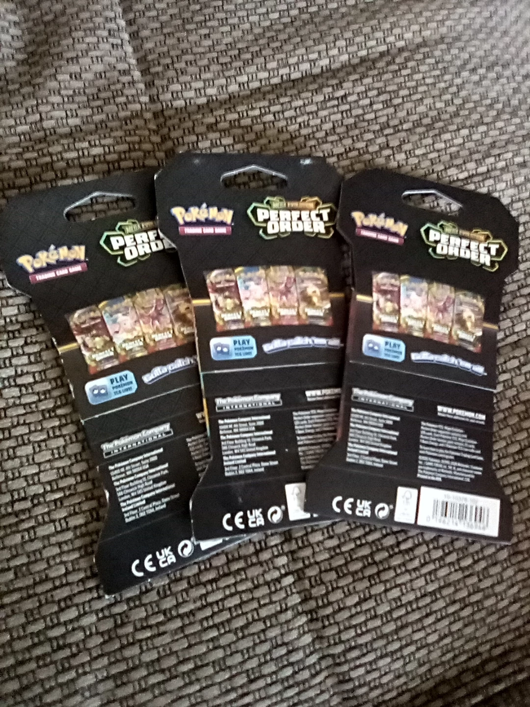 3 Pokemon Trading Card Game Booster Packs - photo 2