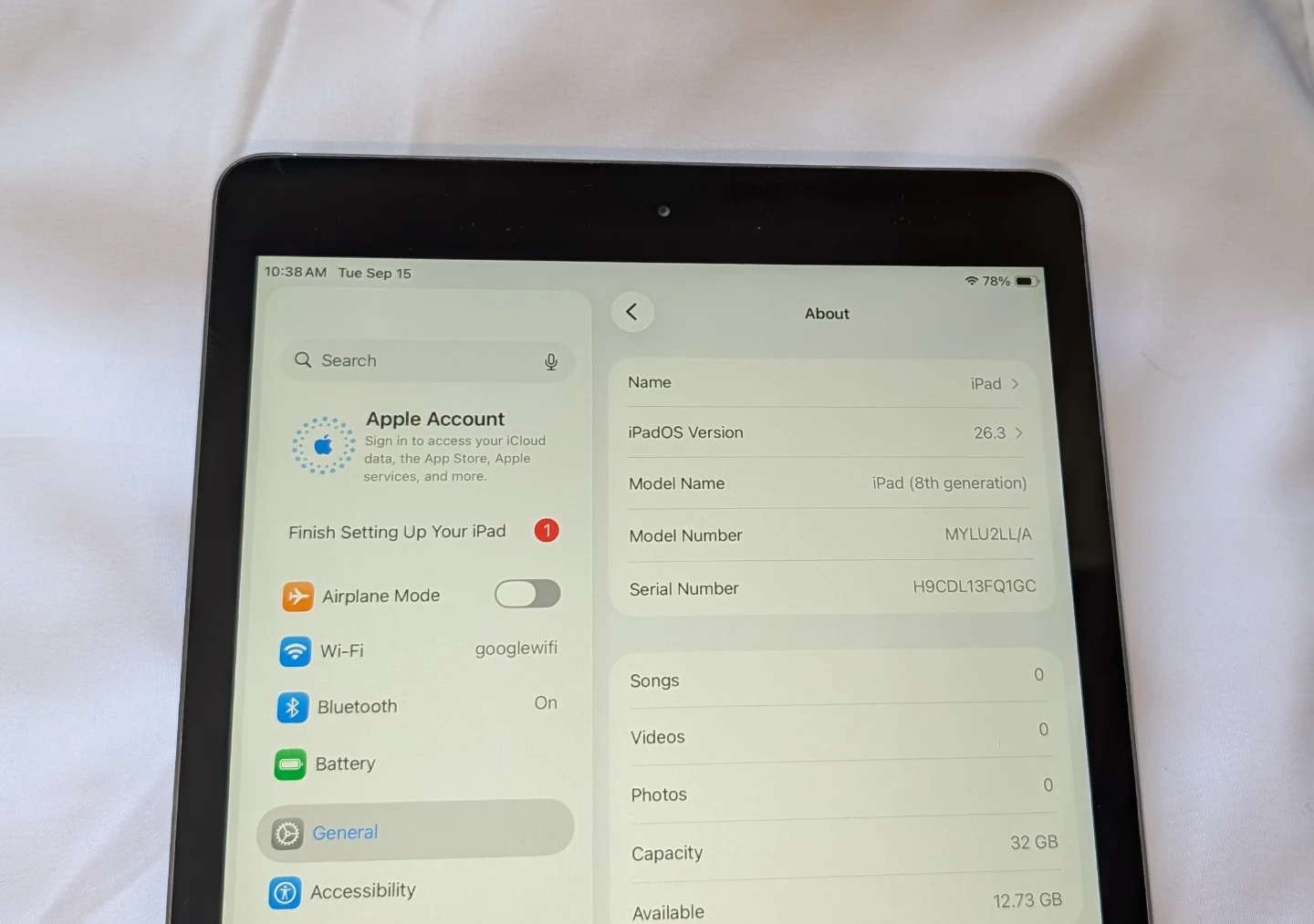 Nice GRAY APPLE iPad 8 8th Gen 10.2 inch iOS26 - photo 2