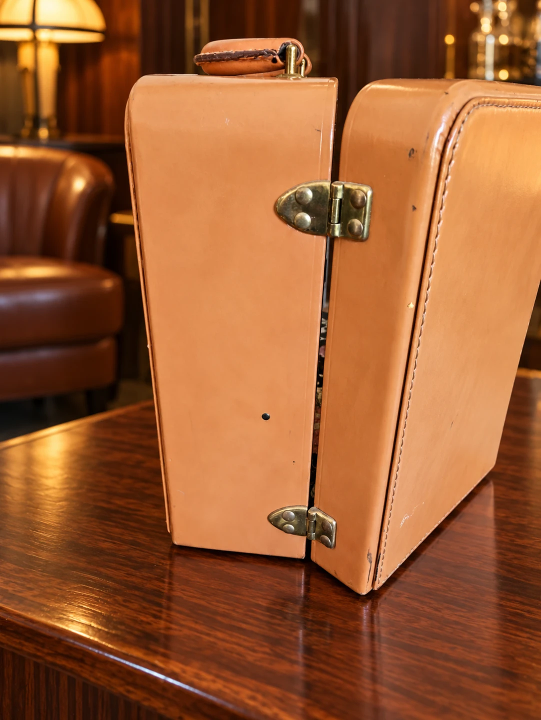 Vintage 40s Portable leather Travel Bar Set with accessories - photo 5