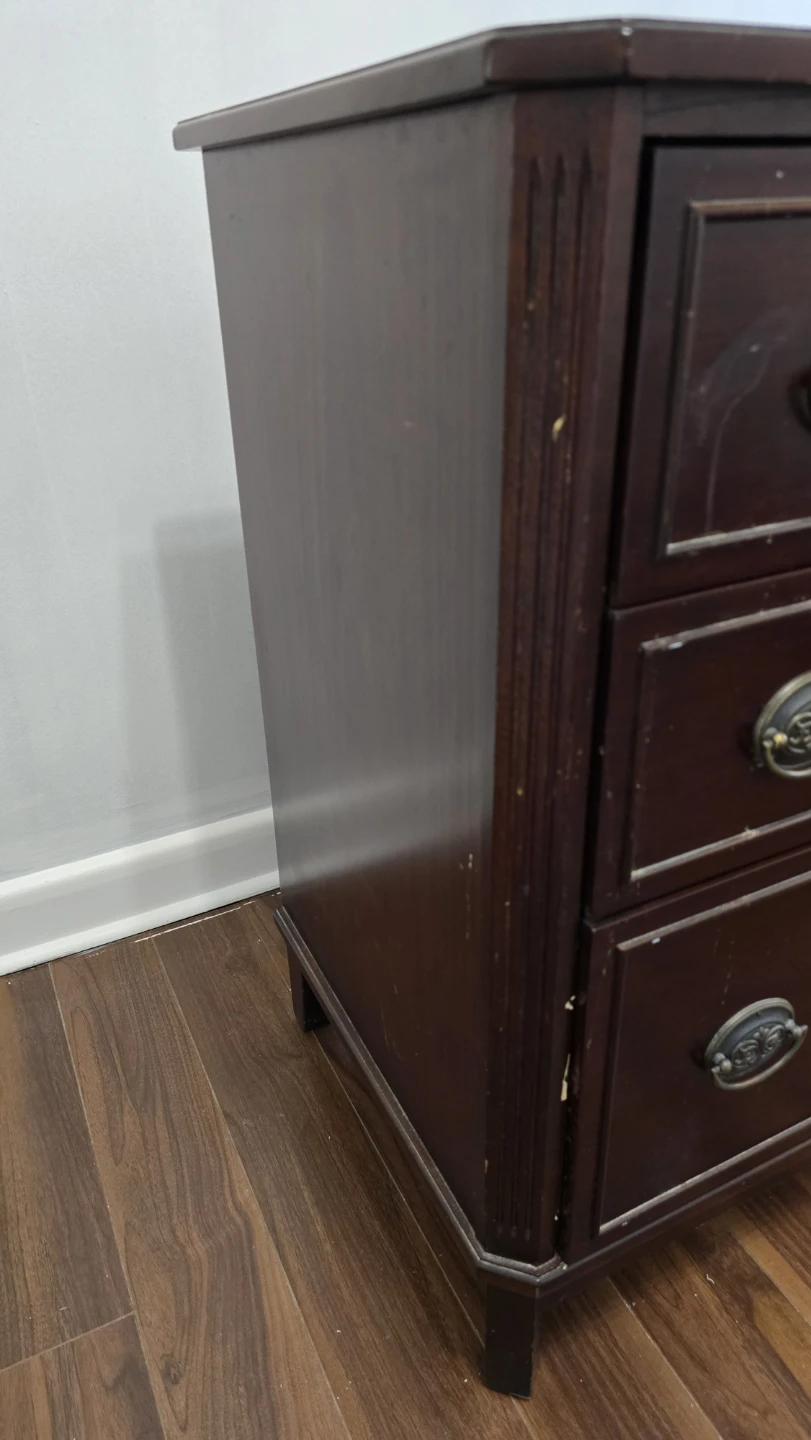 Dark Mahogany 3-Drawer Chest with Brass Hardware - photo 5