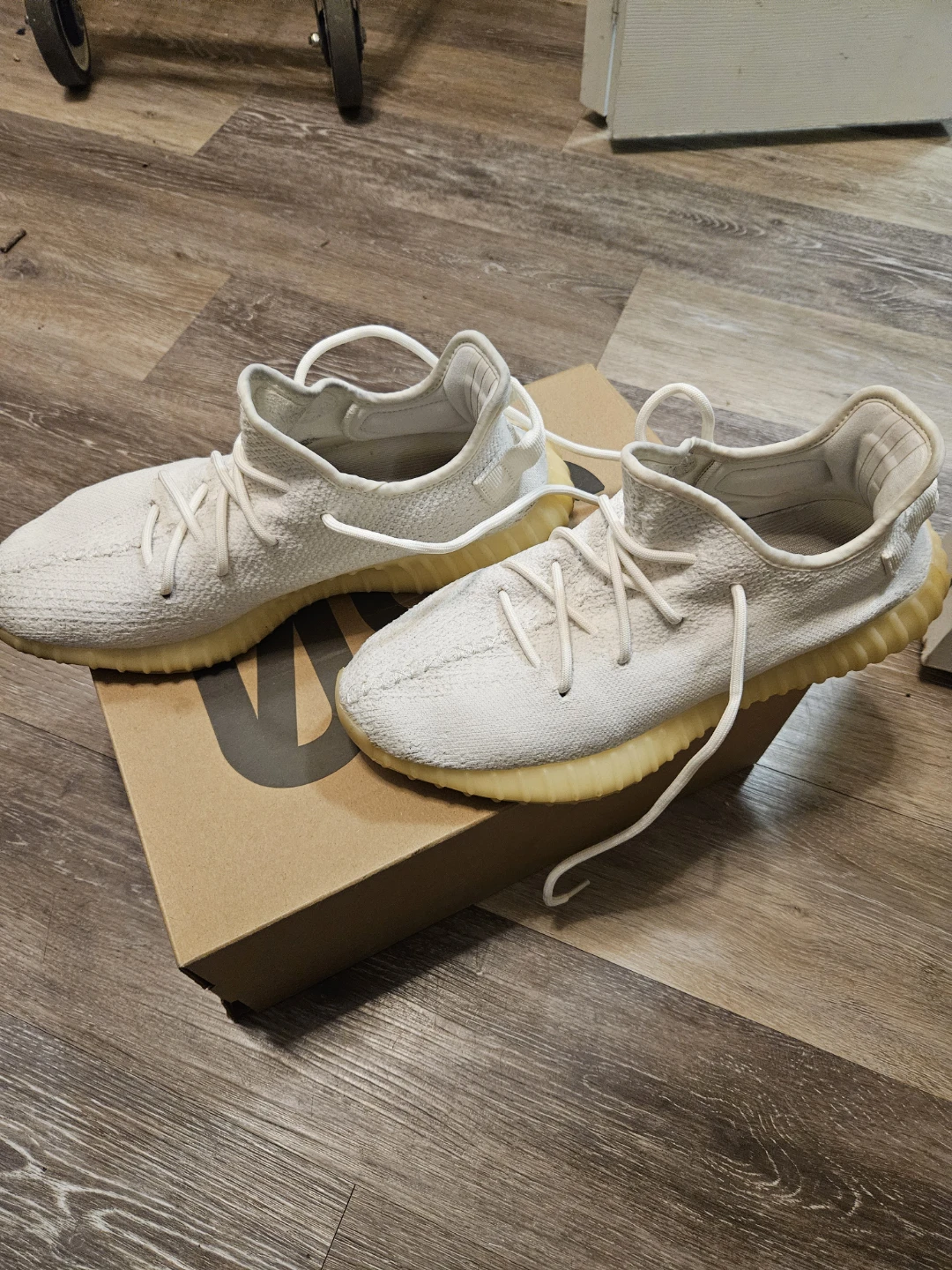 Adidas Yeezy Boost 350 V2 Cream White Size 10