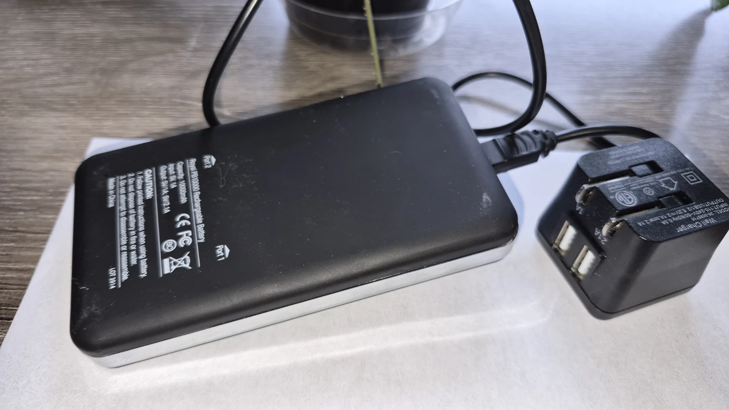 Royal PowerBurst 10000mAh Power Bank - photo 2