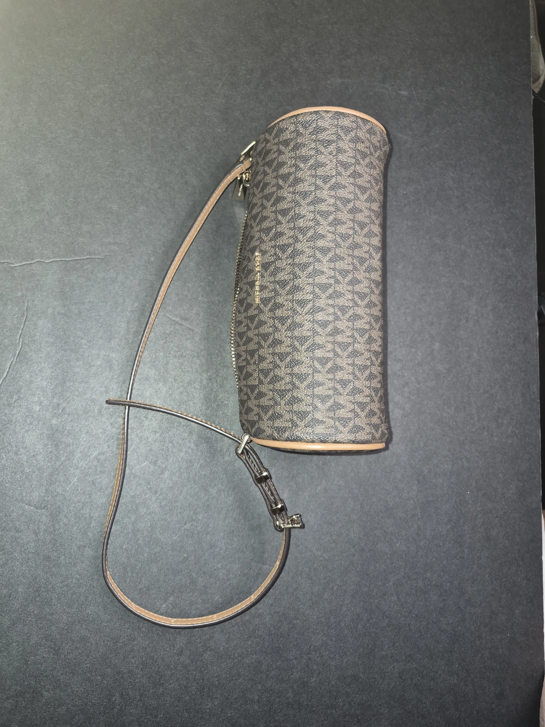 Michael Kors Barrel Bag
