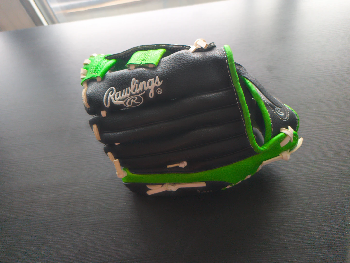 Rawlings Players Series 11-inch baseball glove - photo 2