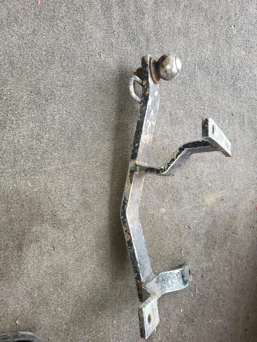 Trailer Hitch Mount - photo 2