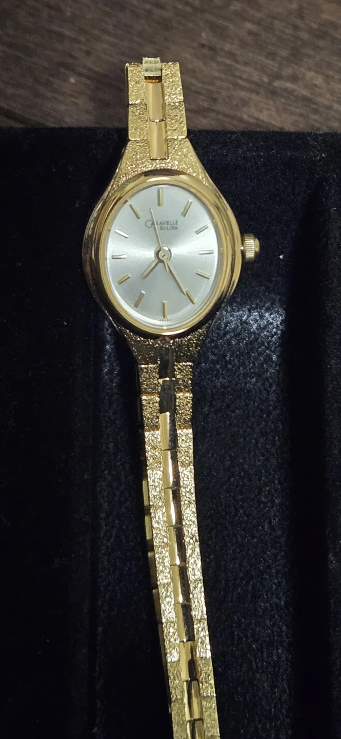 Caravelle by Bulova gold tone ladies watch - photo 2