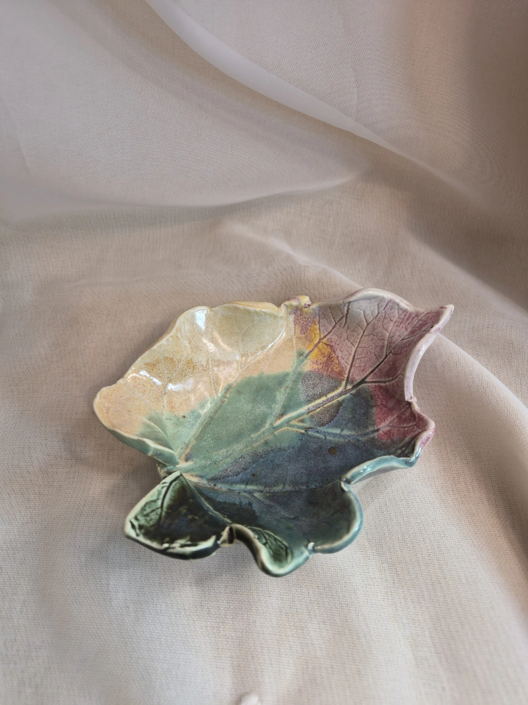 Leaf Art Pottery Dish Bowl Decor