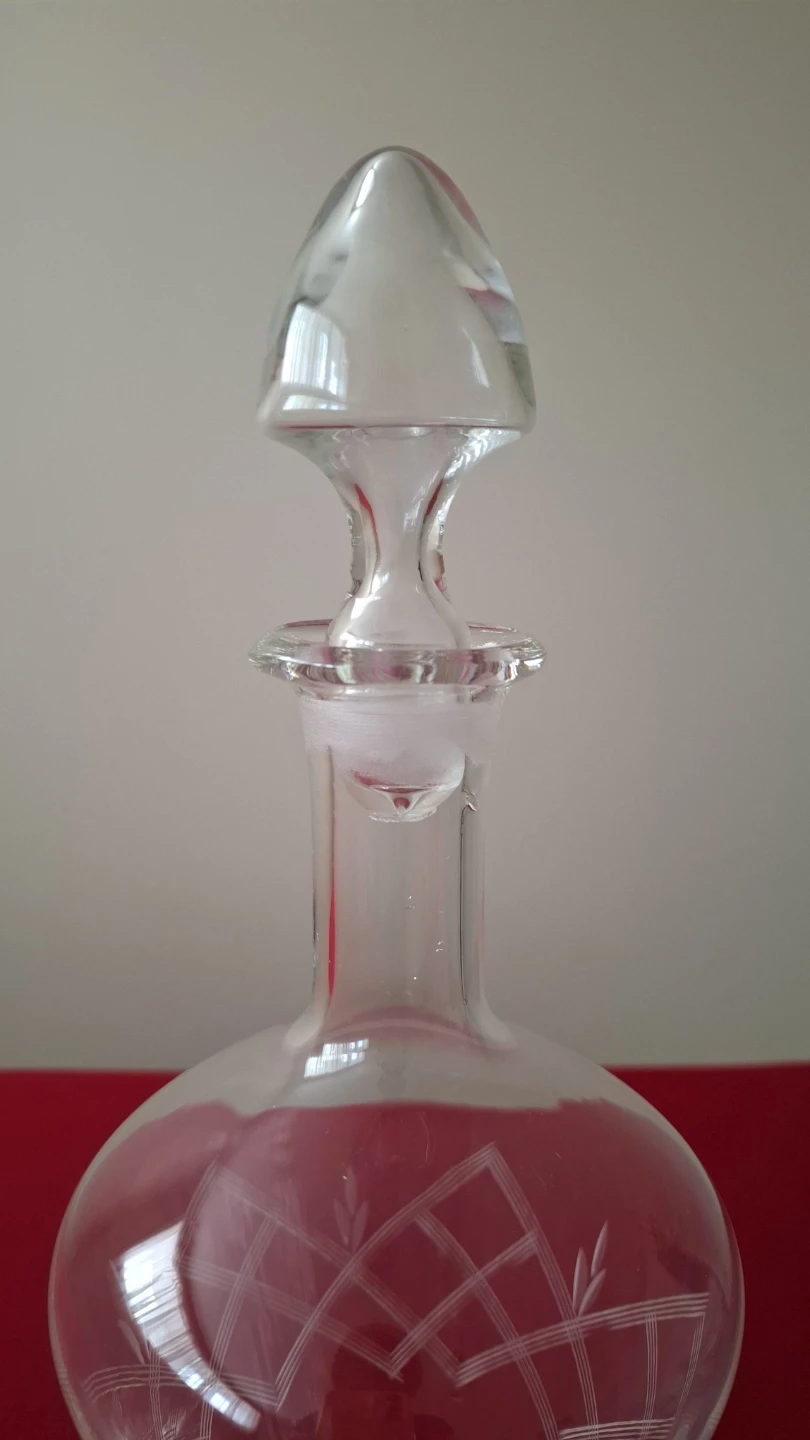 Two Vintage Etched Glass Decanters - photo 5