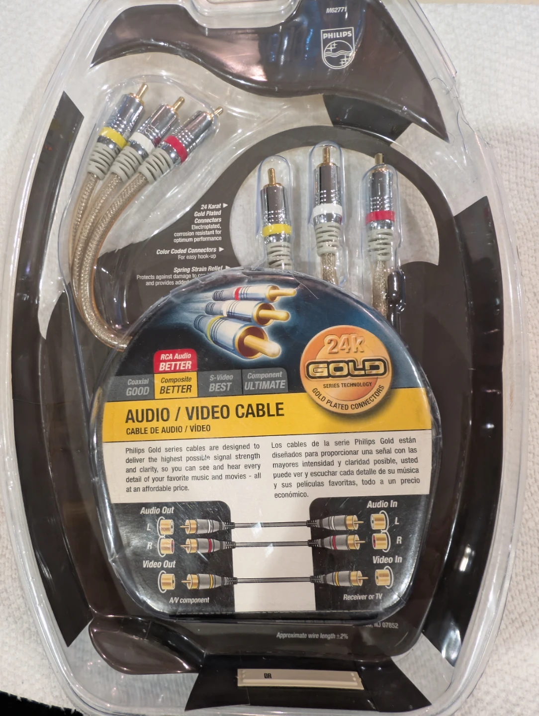 Philips 6ft Stereo Audio and Composite Video Cable - photo 2