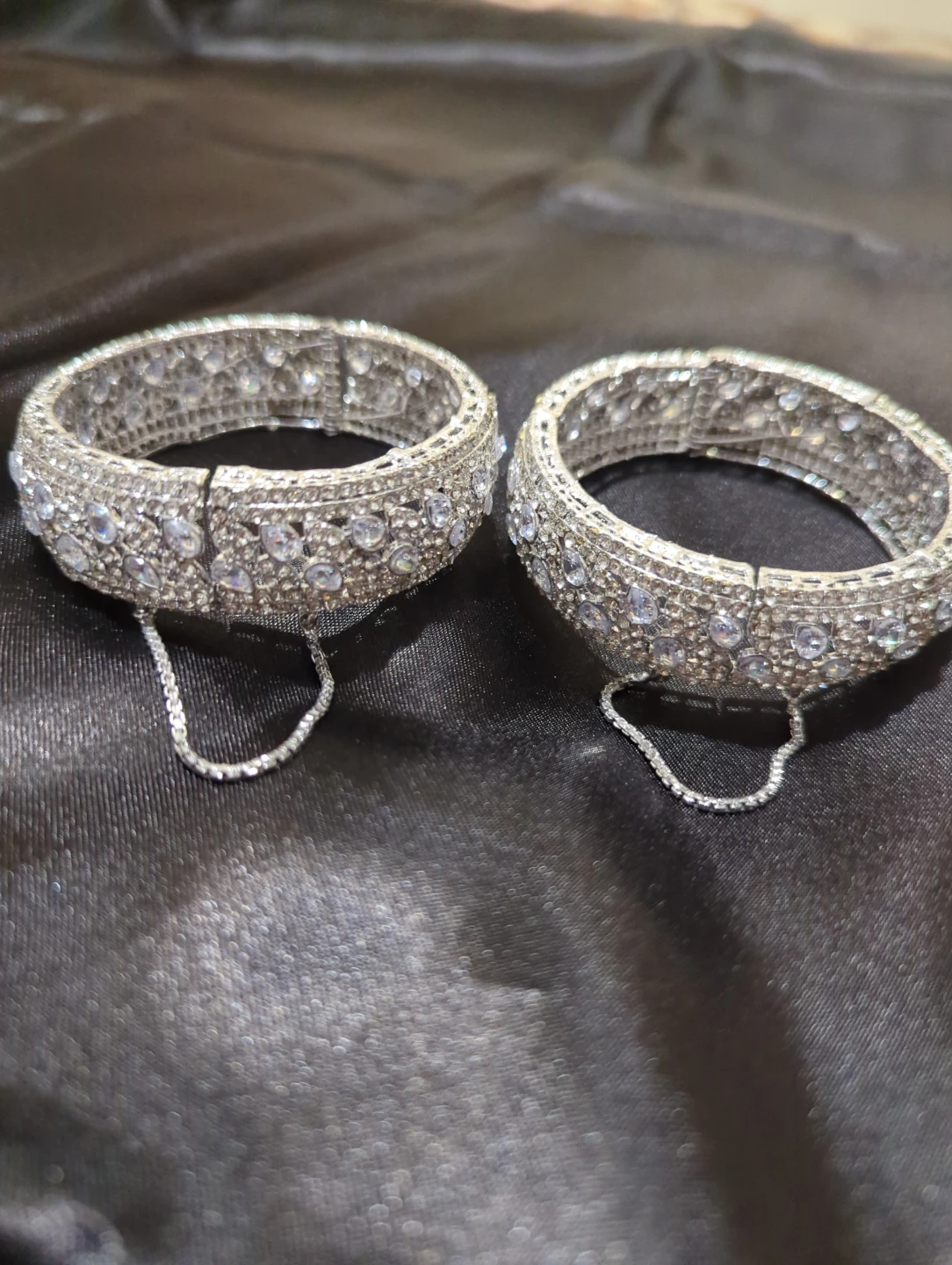 Silver-toned crystal bangles - photo 4