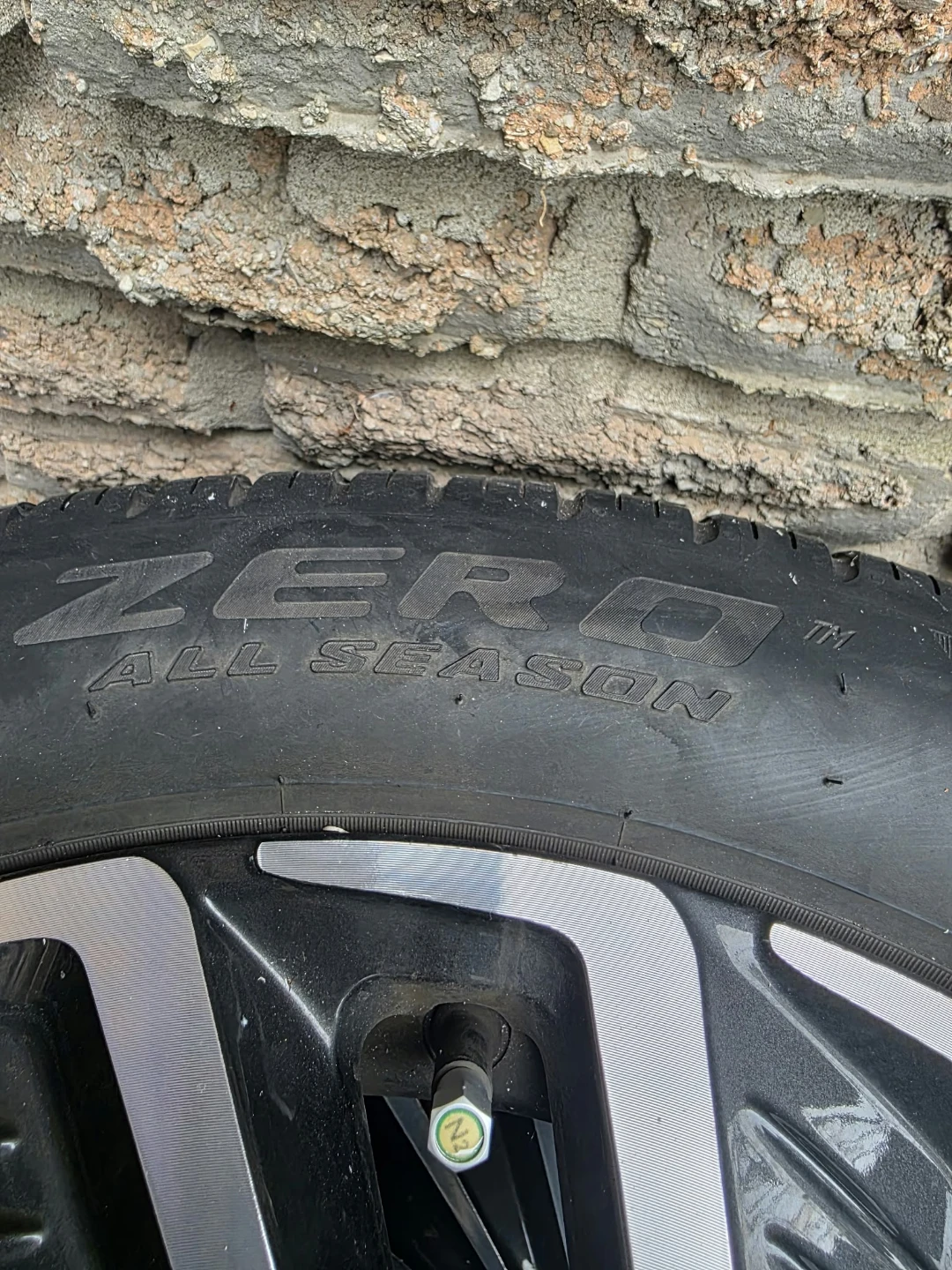 Original Rims and tires for Hyundai Sonata ultimate 2022 - photo 3