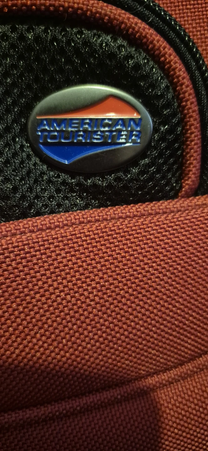 American Tourister Carry-On Luggage - photo 3