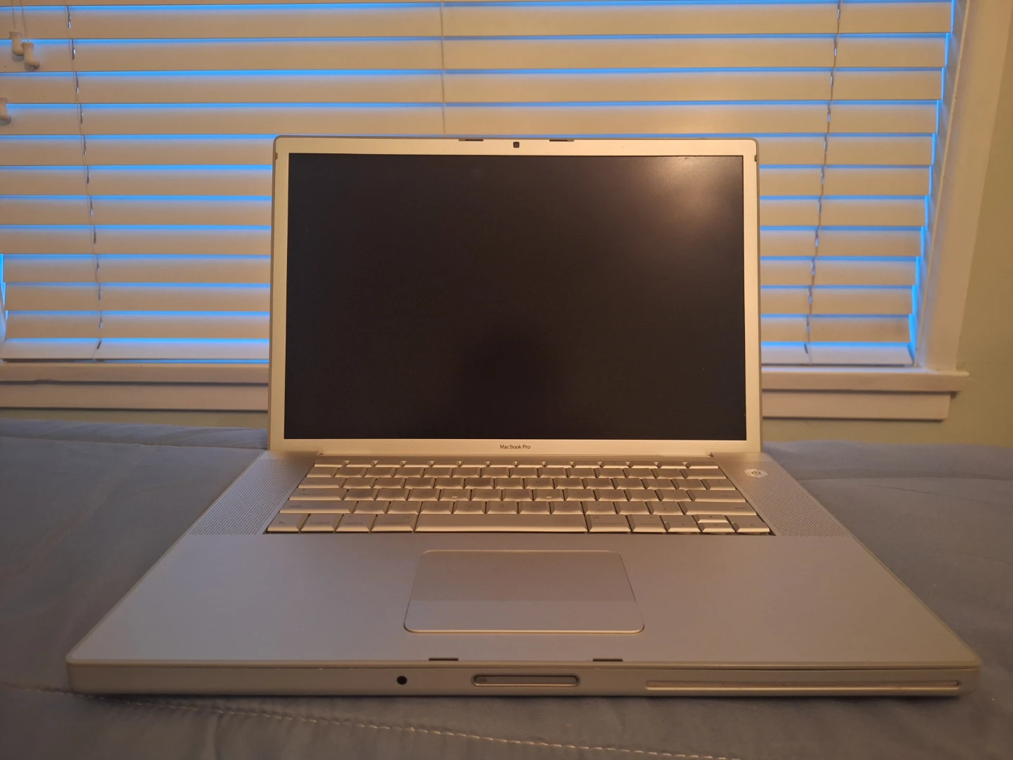 MacBook Pro A1260