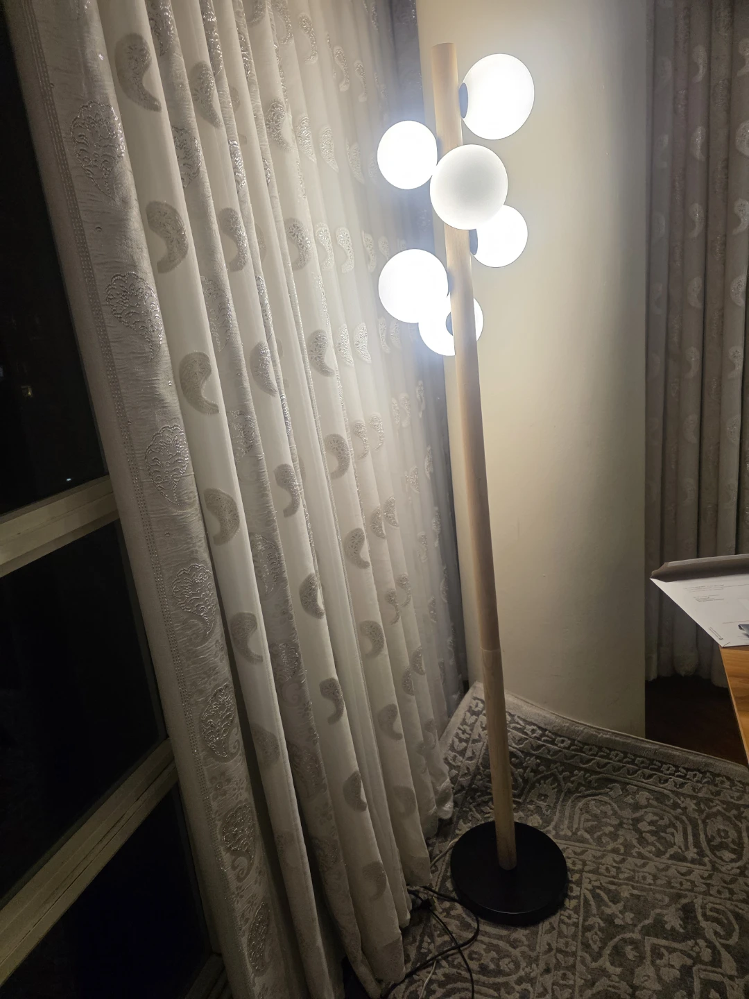 Modern Multi-Globe Floor Lamp