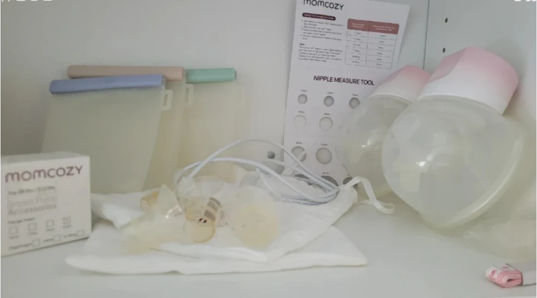 Breast Pump, sterilizer & nursing pillow - photo 2