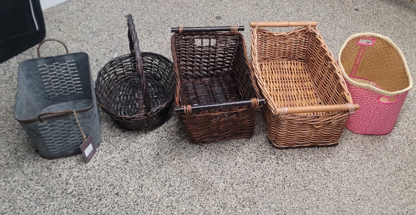 Set of five assorted storage baskets - photo 2