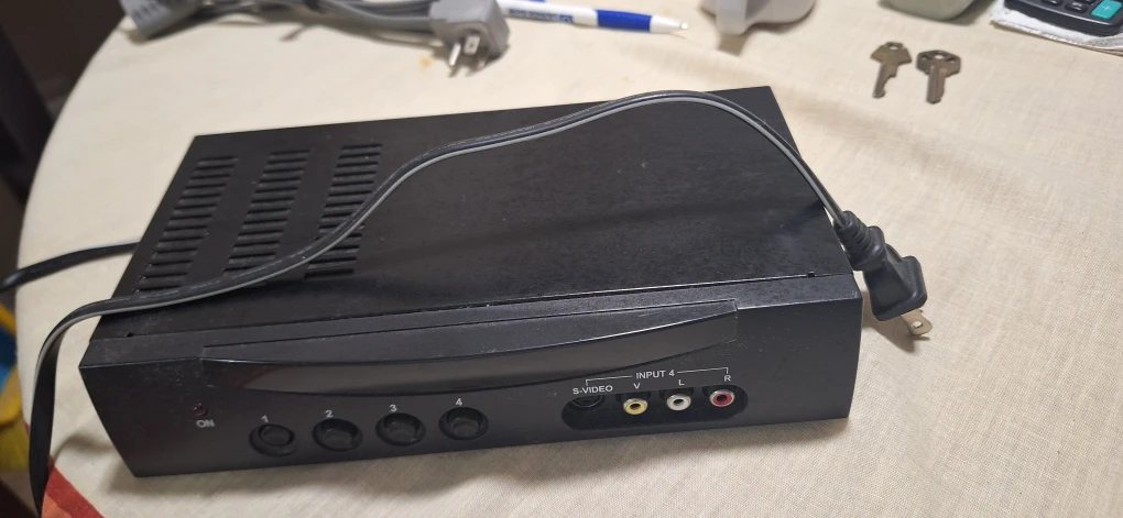 Black RCA Video/Audio Switcher