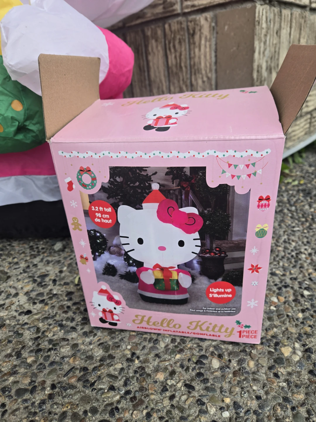 Hello kitty christmas inflatable decoration - photo 2