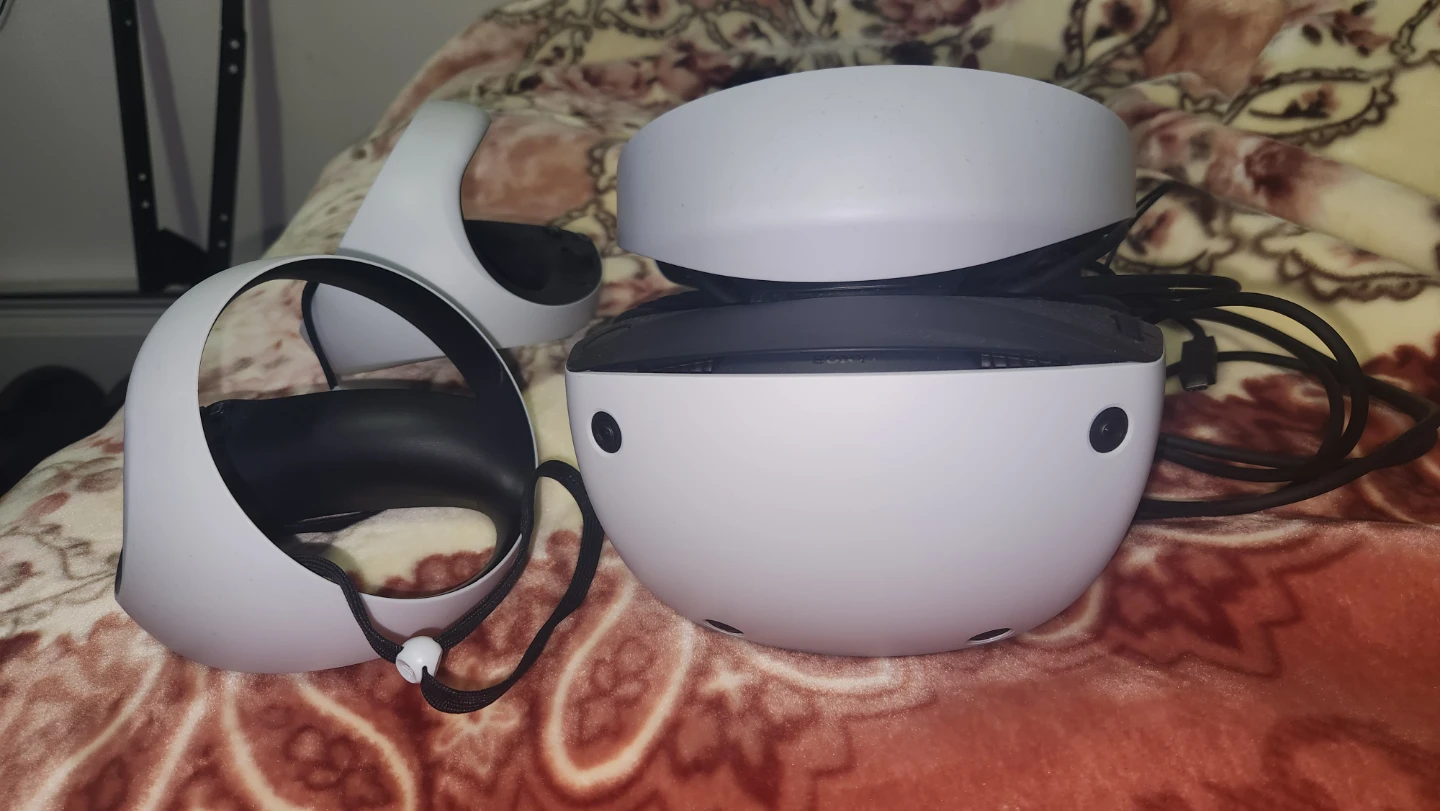 PlayStation VR2 Headset and Controllers - photo 3