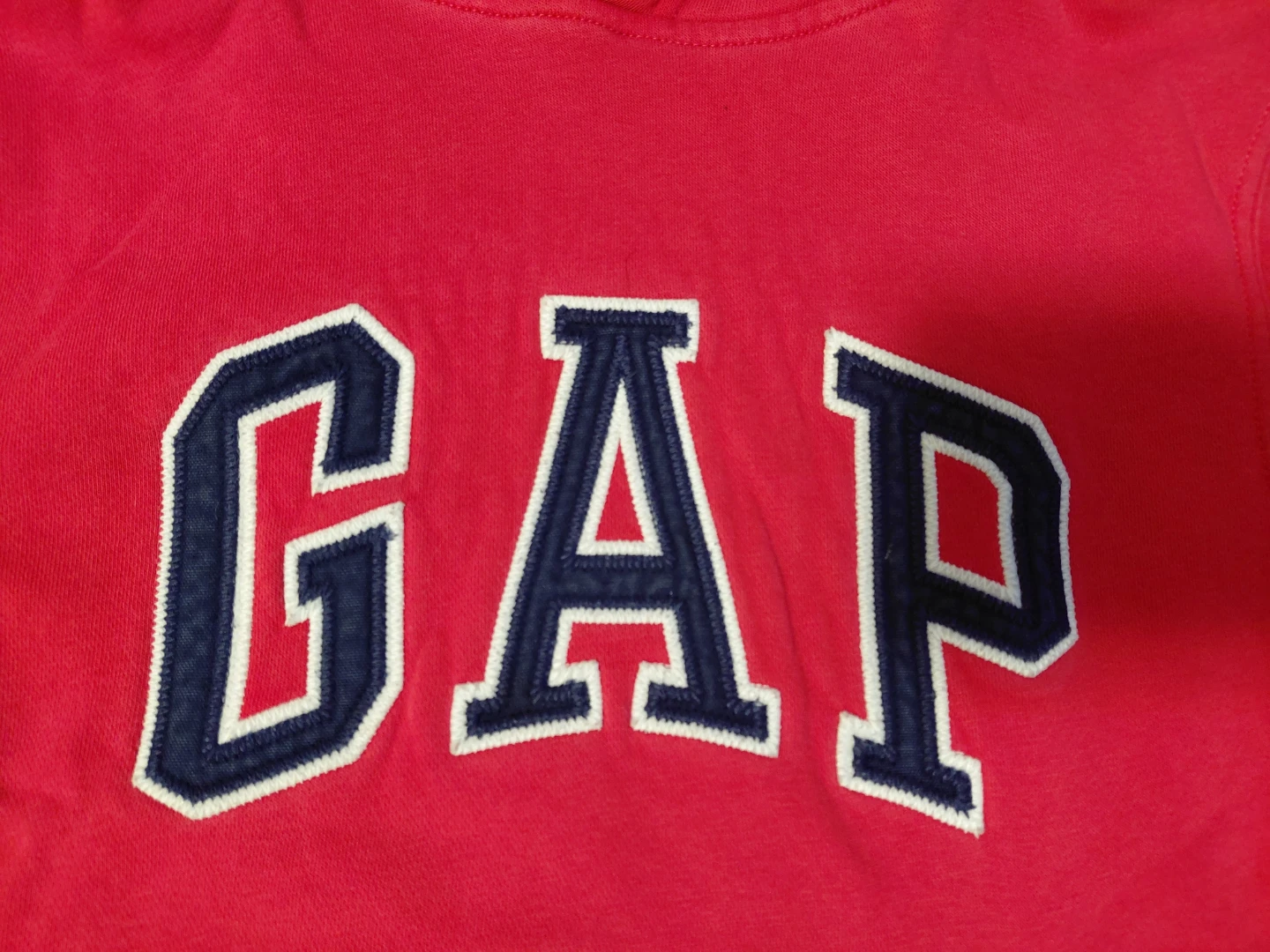 Red GAP hoodie - photo 2