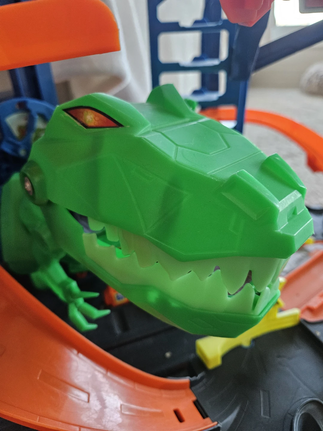 Hot Wheels Ultimate Garage Robo T-Rex - photo 2