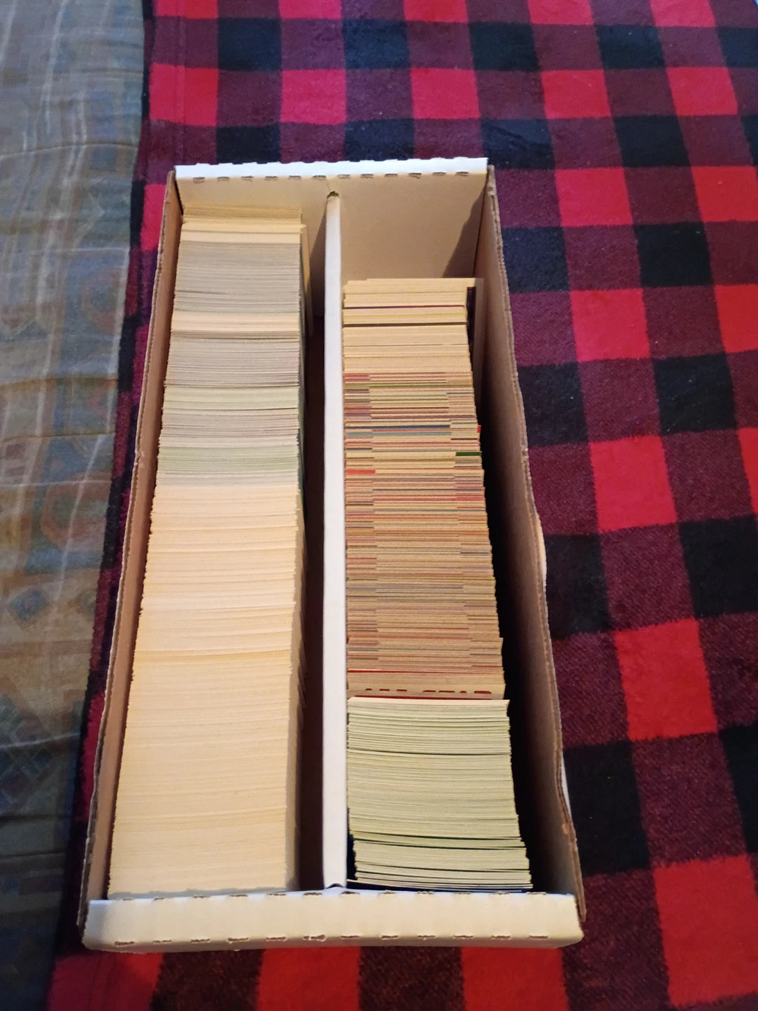 Assorted Mixed Baseball Cards - photo 2