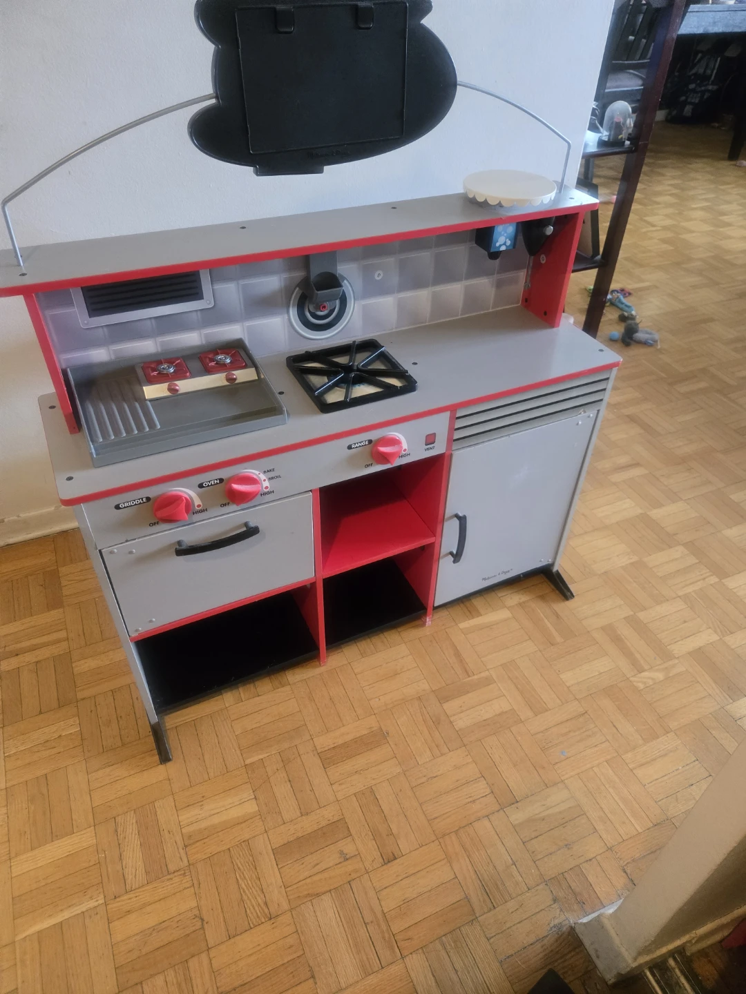 Melissa & Doug Star Diner Play Kitchen - photo 2
