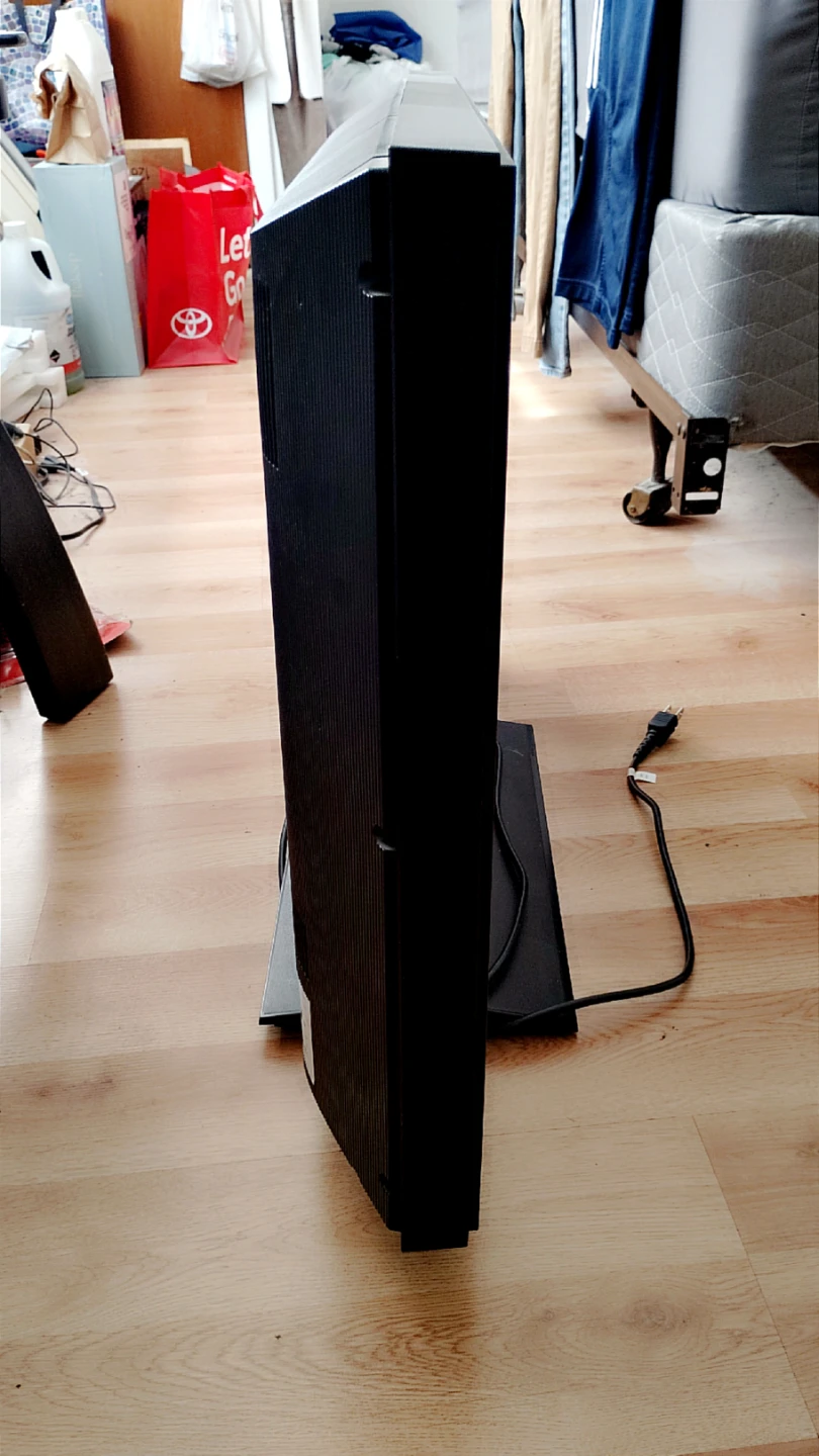 Vizio VOJ320F 32-inch 1080p HDTV - photo 3
