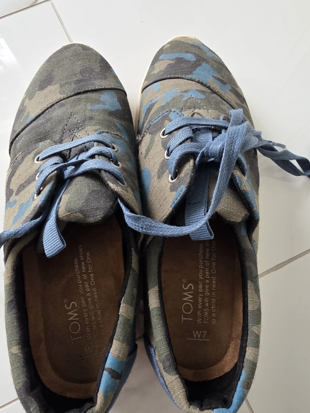 TOMS Camouflage Sneakers W7