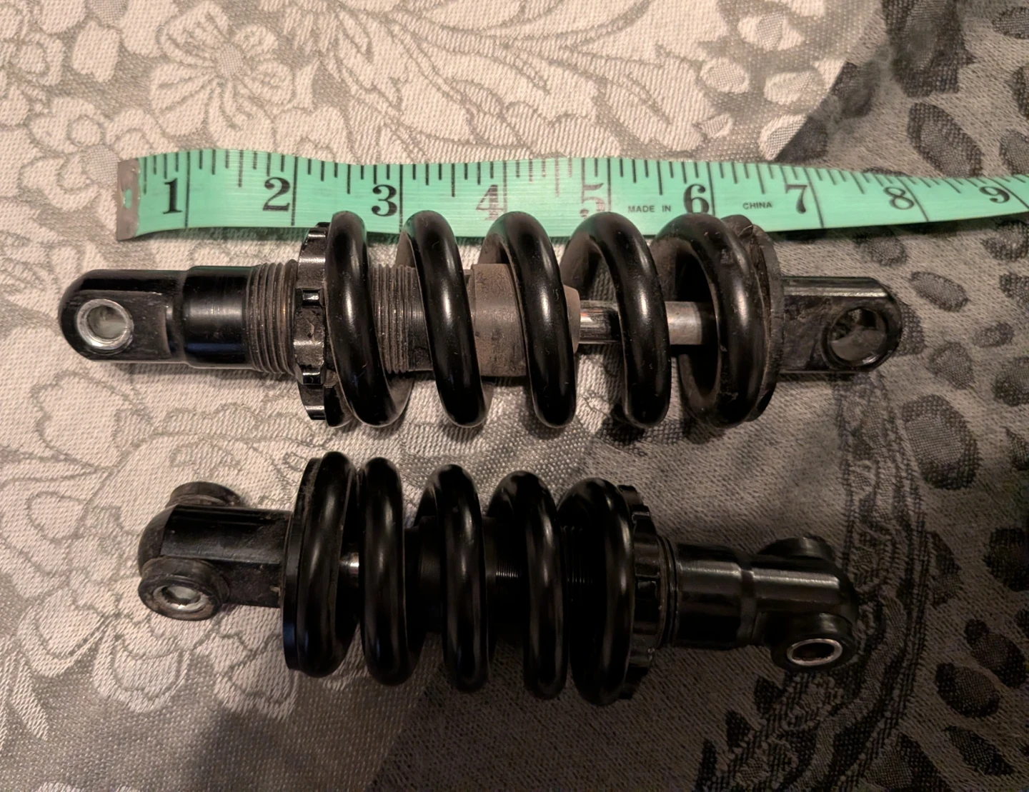 FREE! 🥕 Two Coil spring shock absorbers for bike/escooter