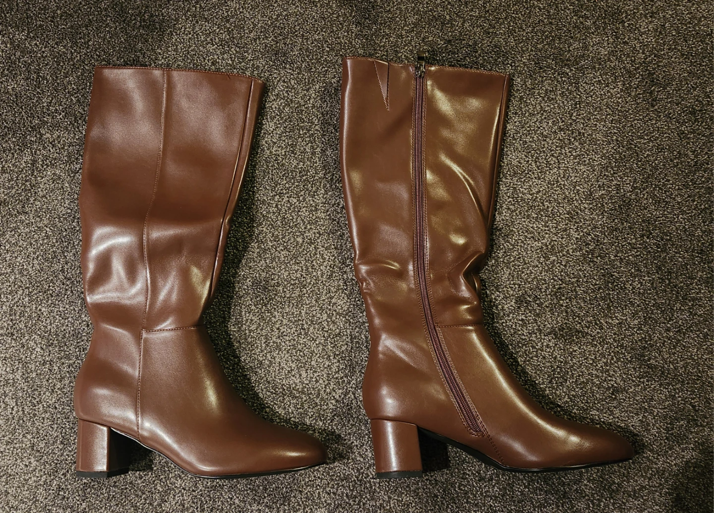Brown knee-high block heel boots - photo 4