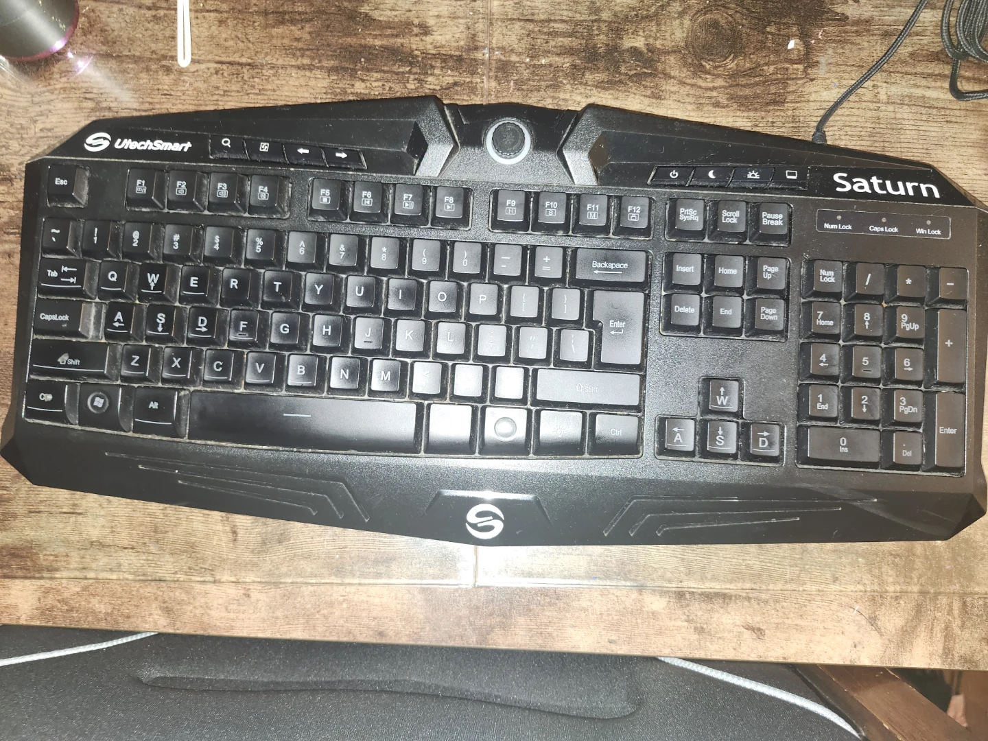 Saturn RGB Backlit Gaming Keyboard - photo 4