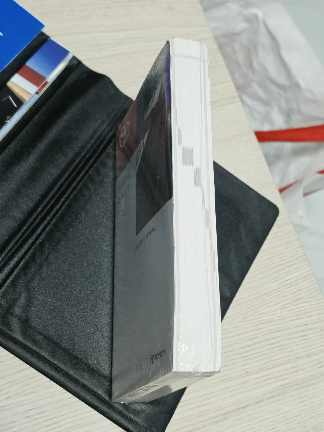 2019 Toyota RAV4 Owner's Manual - photo 5