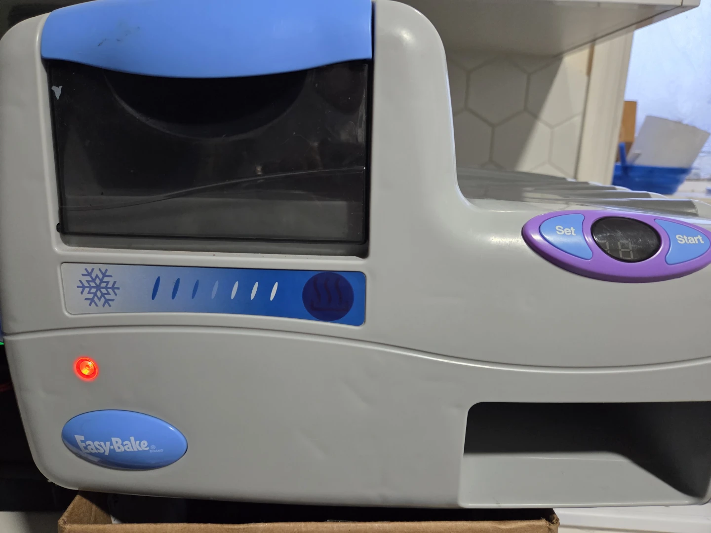 Easy-Bake Ultimate Oven