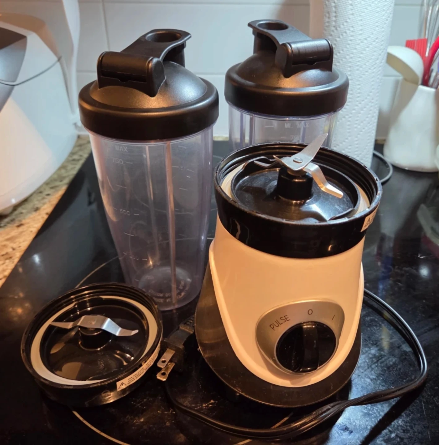 Starfrit Blender with 28oz Shaker Cups (x2)