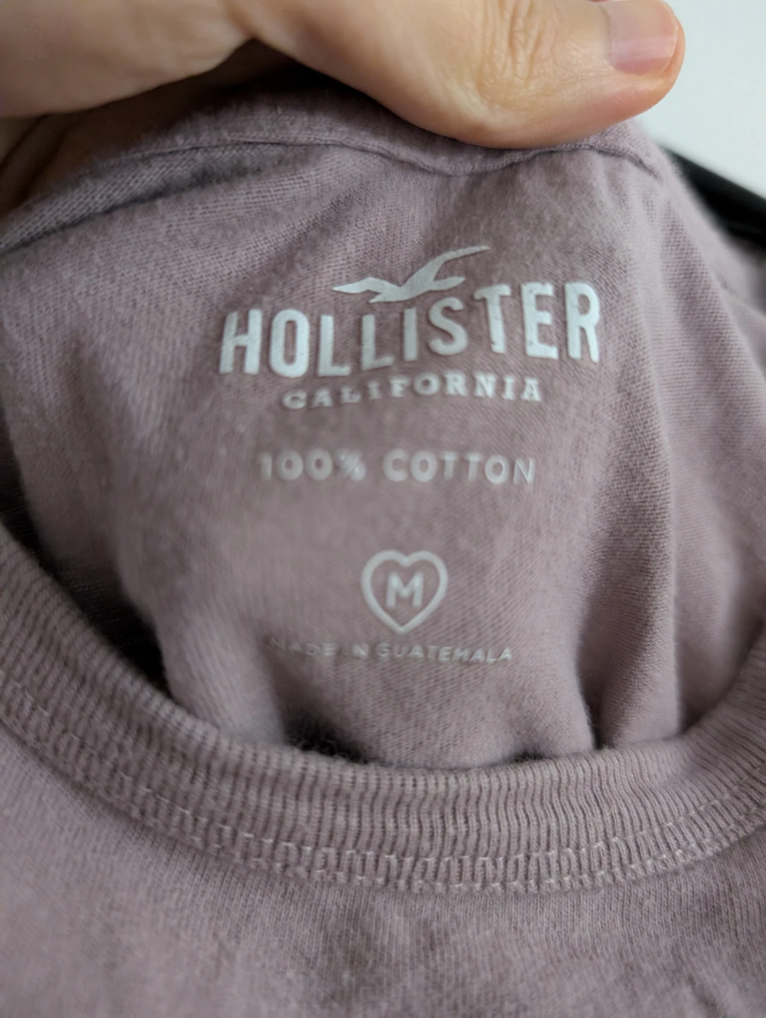 Hollister Cute Graphic Crop Top Baby Tee Purple - photo 2
